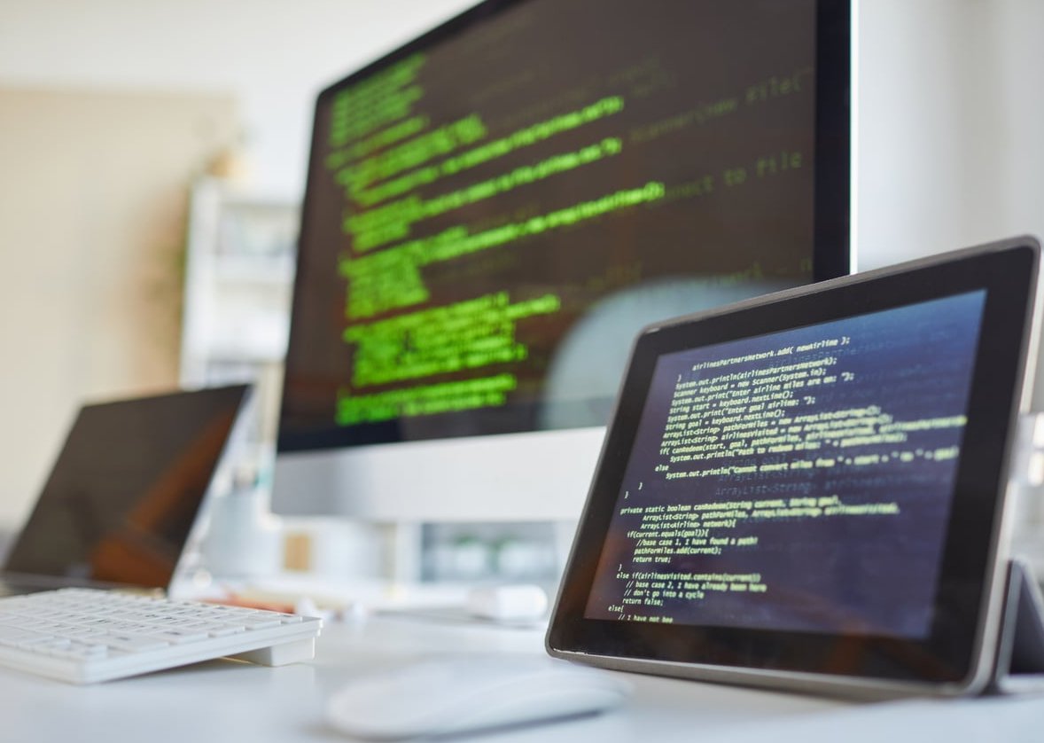 react code laptop