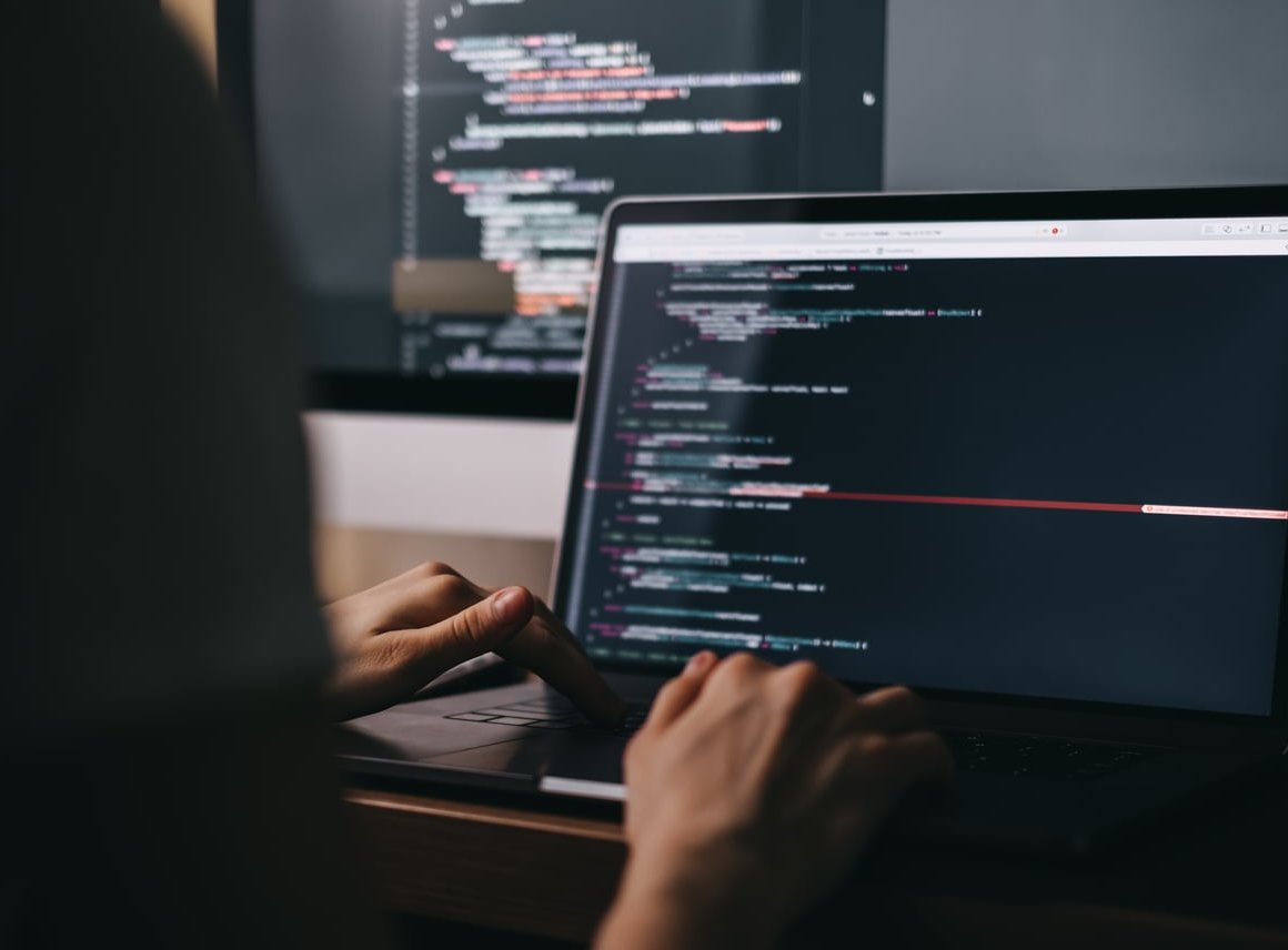 react code laptop