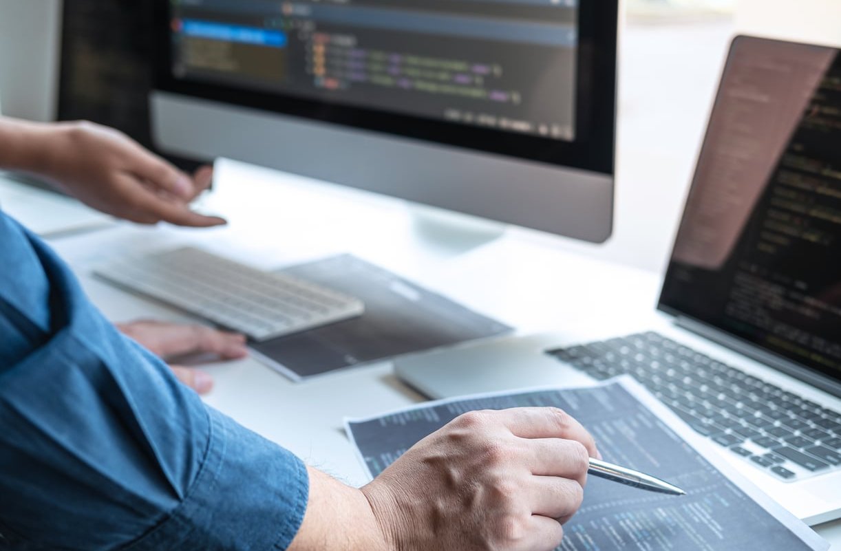 react code laptop