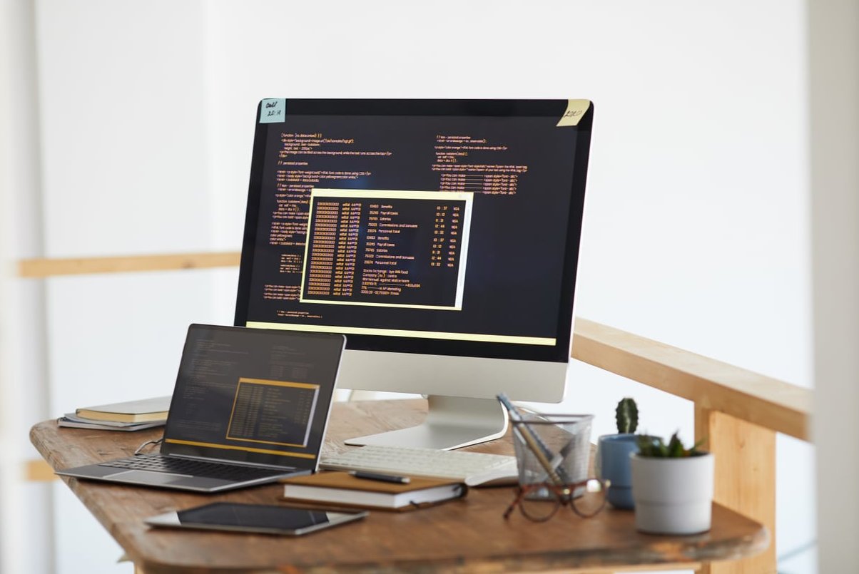 react code testing laptop