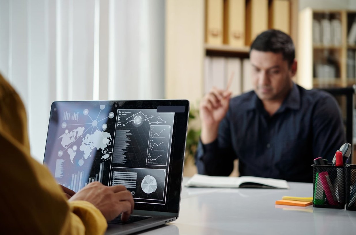 google analytics dashboard laptop